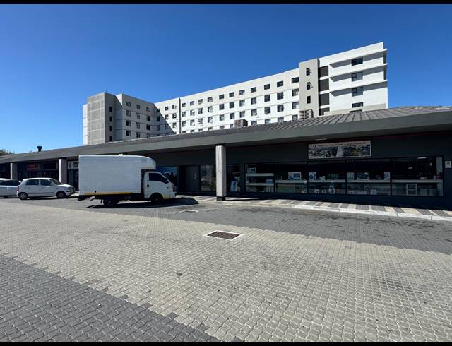 112M² RETAIL TO LET IN WYNBERG